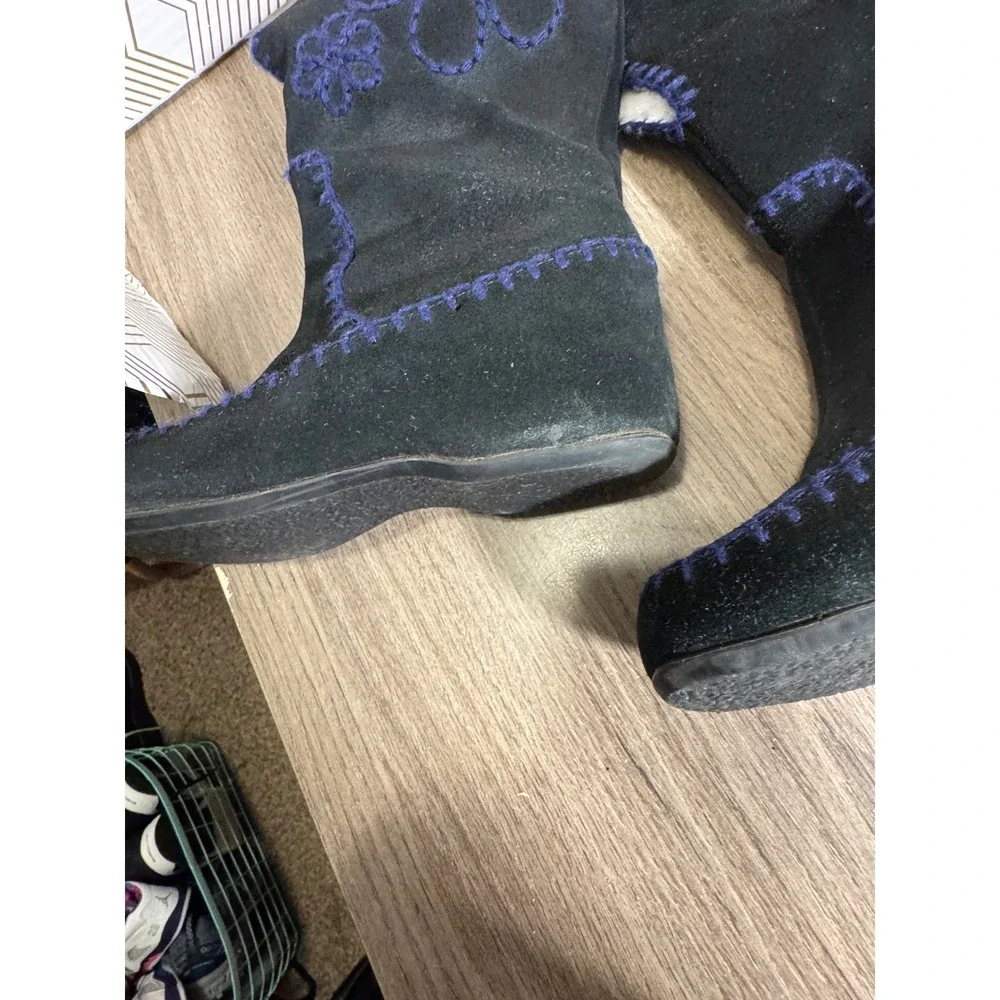 Esprit Black Suede Wedge Boots Embroidered Flower Women's Size 8M faux fur‎